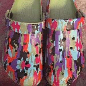 Cape ribbon wedge croc